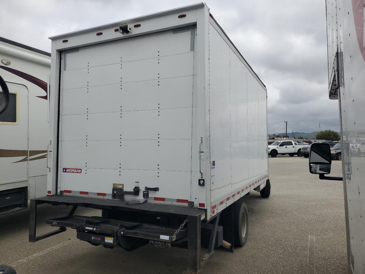 2019 CHEVROLET Express 2500 VIN 1HA6GVCG0KN005373 photo 3