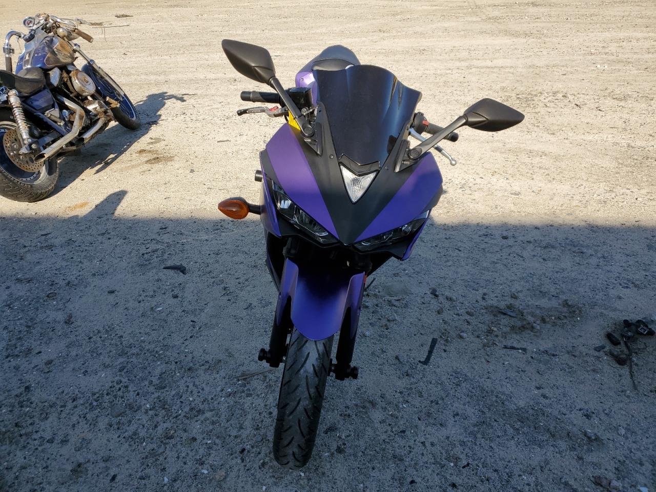 2015 YAMAHA YZFR3 VIN MH3RH06Y0FK007946 photo 2