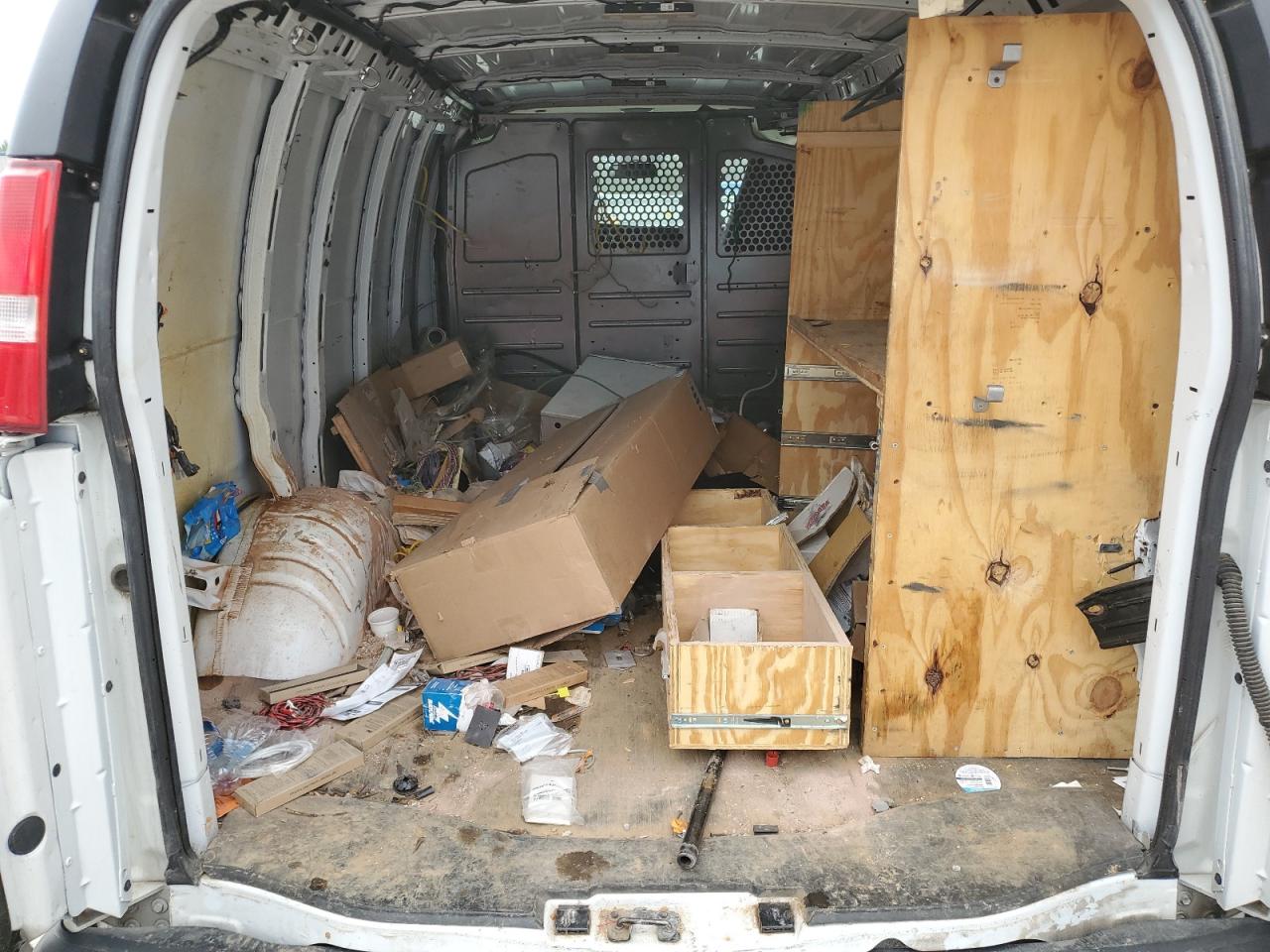 2019 CHEVROLET Express 2500 VIN 1GCWGAFP1K1348662 photo 10