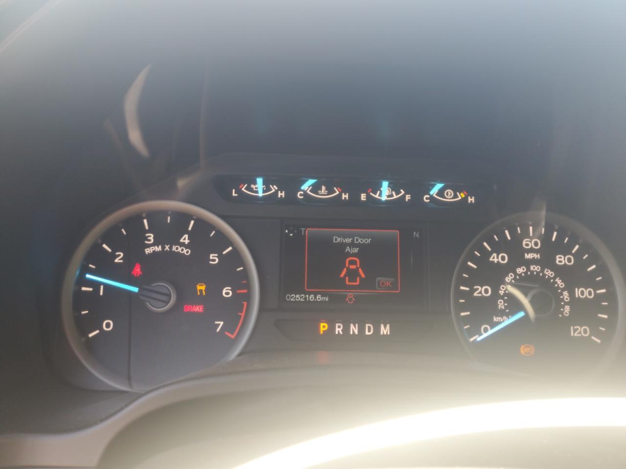 2019 Ford F-150 VIN 1FTEW1E54KFC16366 photo 9