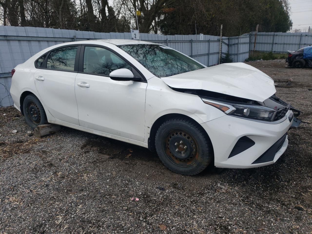2022 KIA Forte VIN 3KPF24AD7NE485362 photo 4
