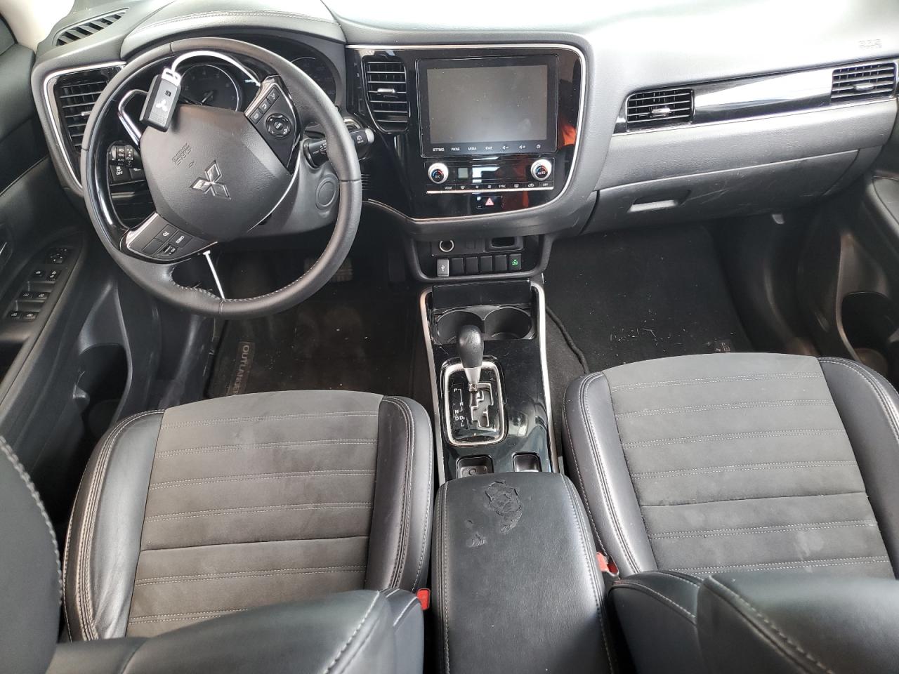 2020 MITSUBISHI Outlander VIN JA4AD3A32LZ025253 photo 8