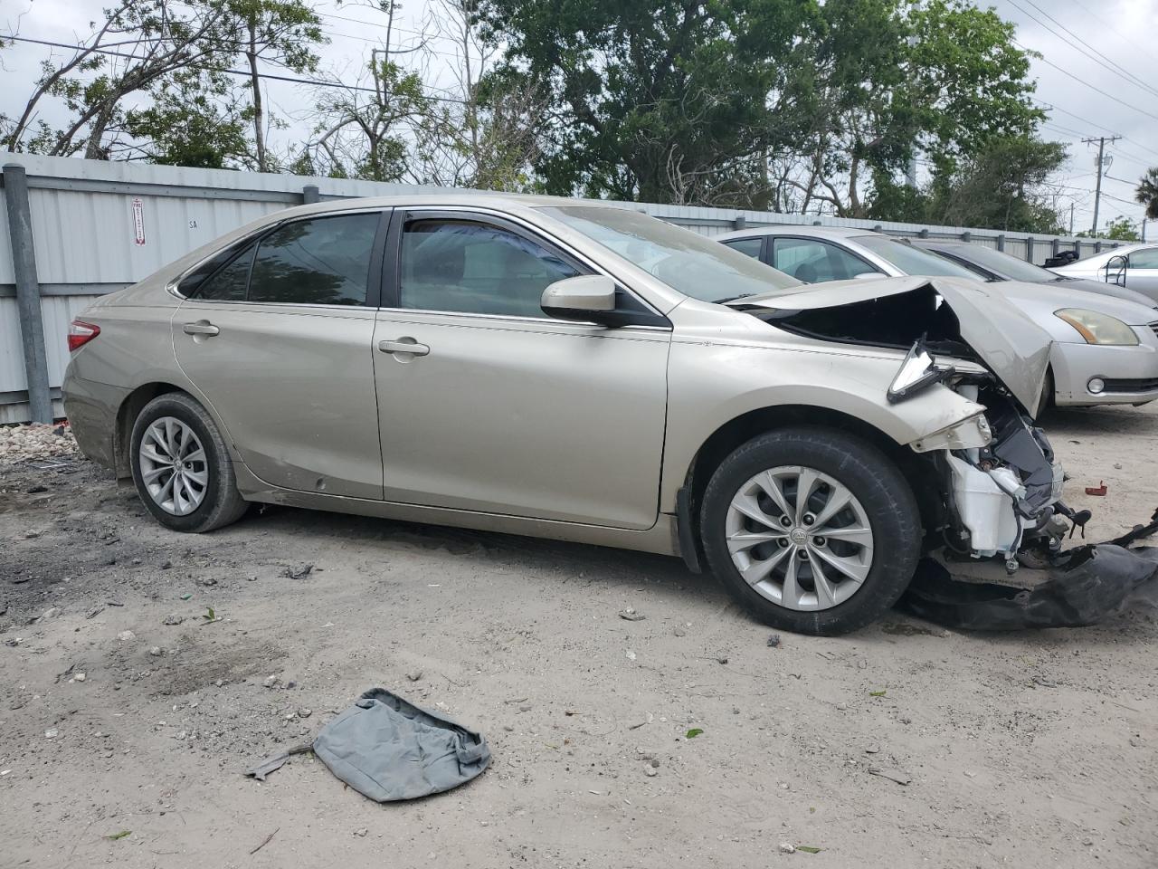 2016 TOYOTA Camry VIN 4T1BF1FK9GU117080 photo 4
