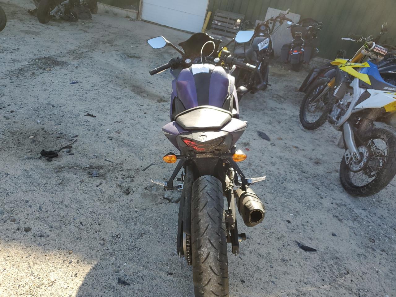2015 YAMAHA YZFR3 VIN MH3RH06Y0FK007946 photo 4