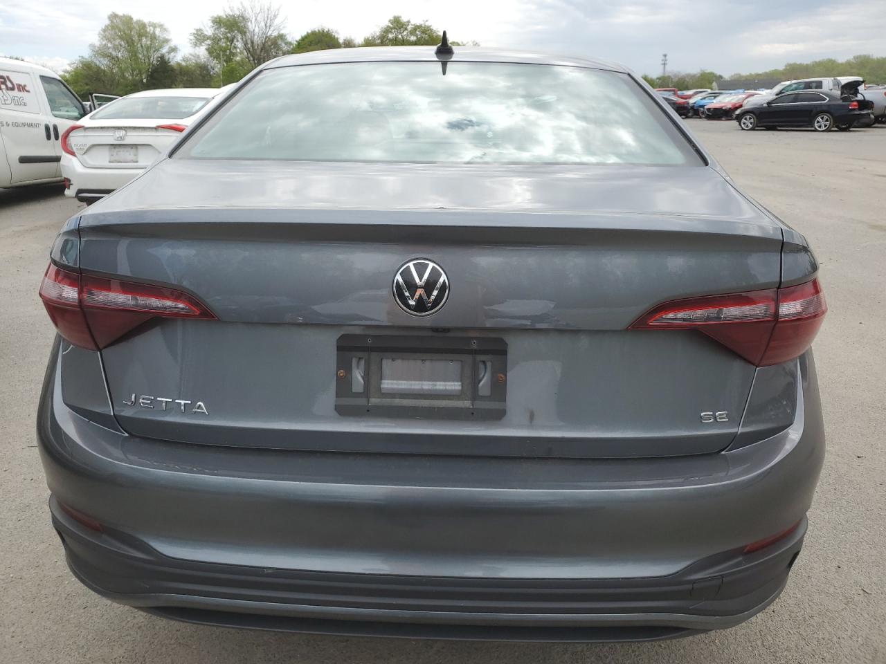 2022 Volkswagen Jetta VIN 3VW7M7BU0NM030189 photo 6