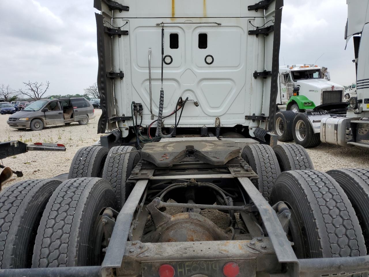 2017 FREIGHTLINER CASCADIA 125 VIN 3AKJGLDR3HSHF0914 photo 9