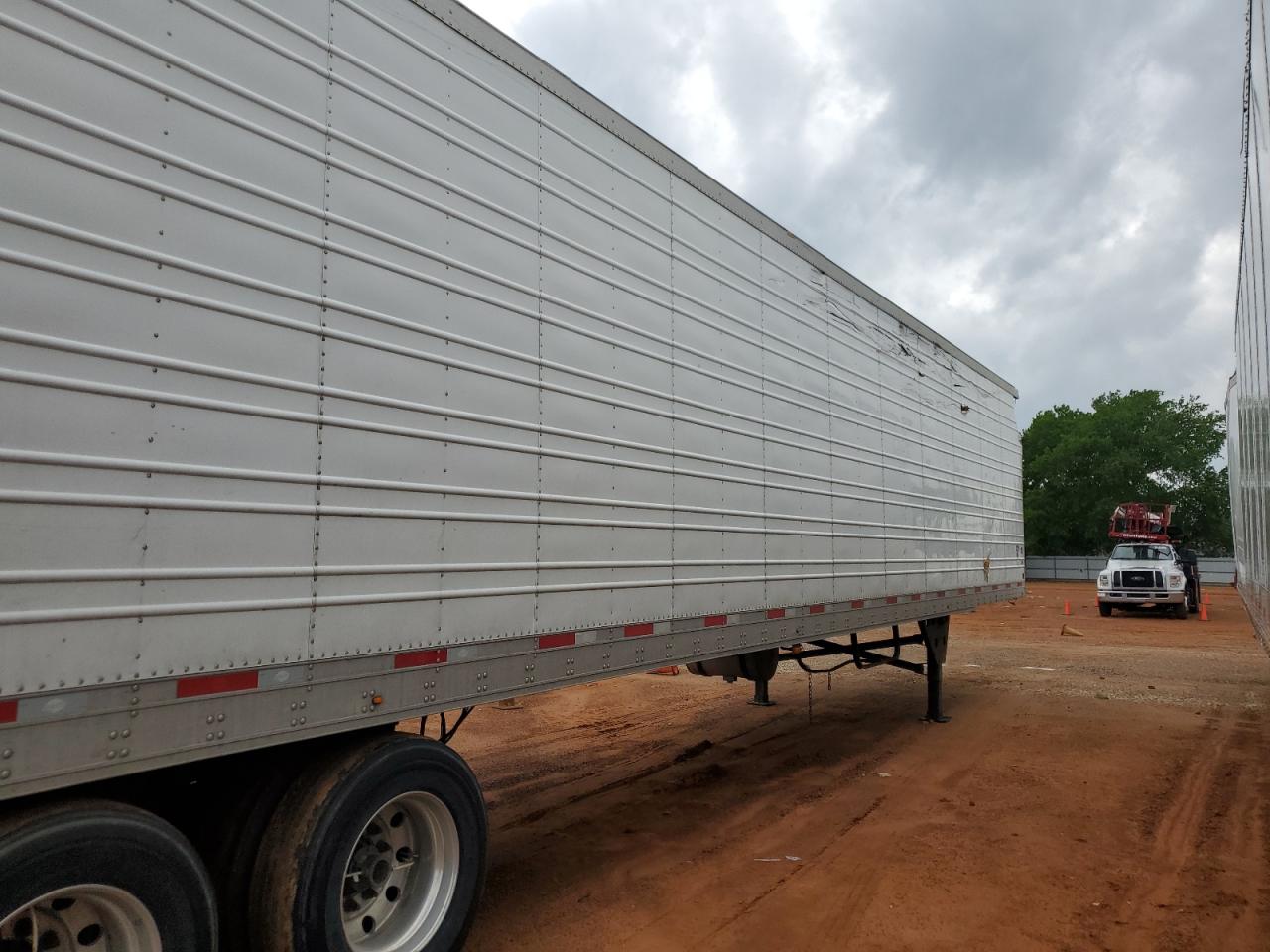 2017 UTILITY REEFER VIN 1UYVS2538H2936710 photo 6