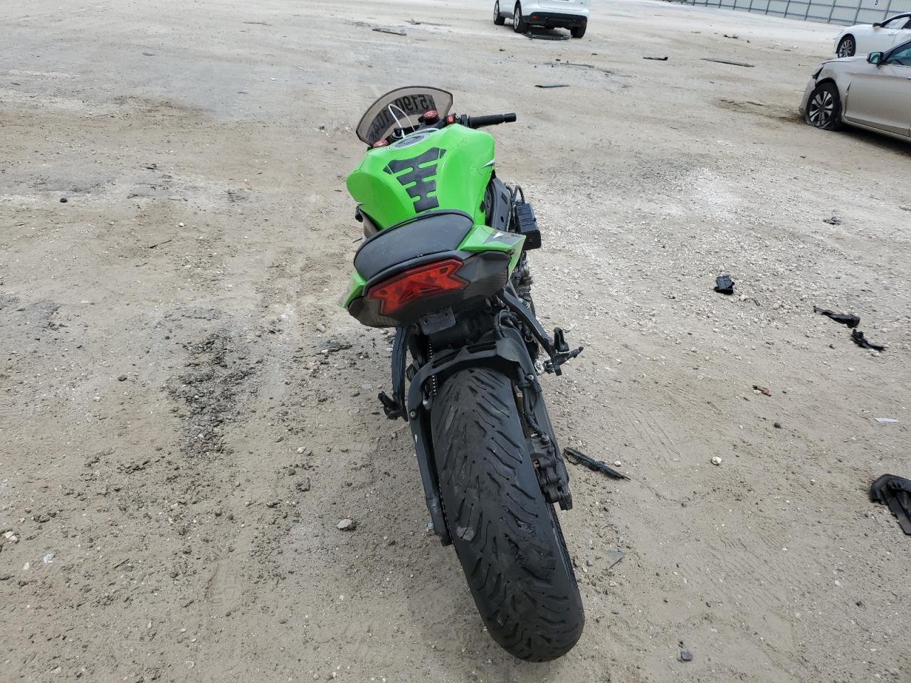 2016 KAWASAKI ZX636 E VIN JKBZXJE17GA020492 photo 4