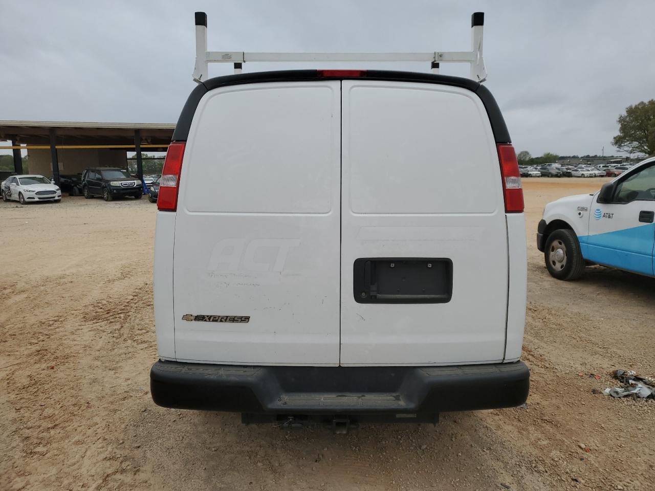 2020 Chevrolet Express VIN 1GCZGGFGXL1220213 photo 6