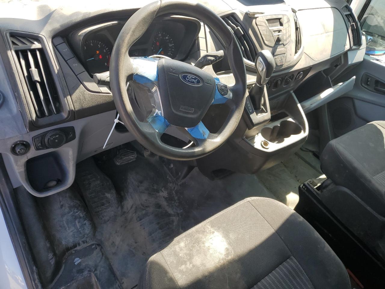 2019 Ford Transit VIN 1FTYR2CM0KKB66562 photo 8