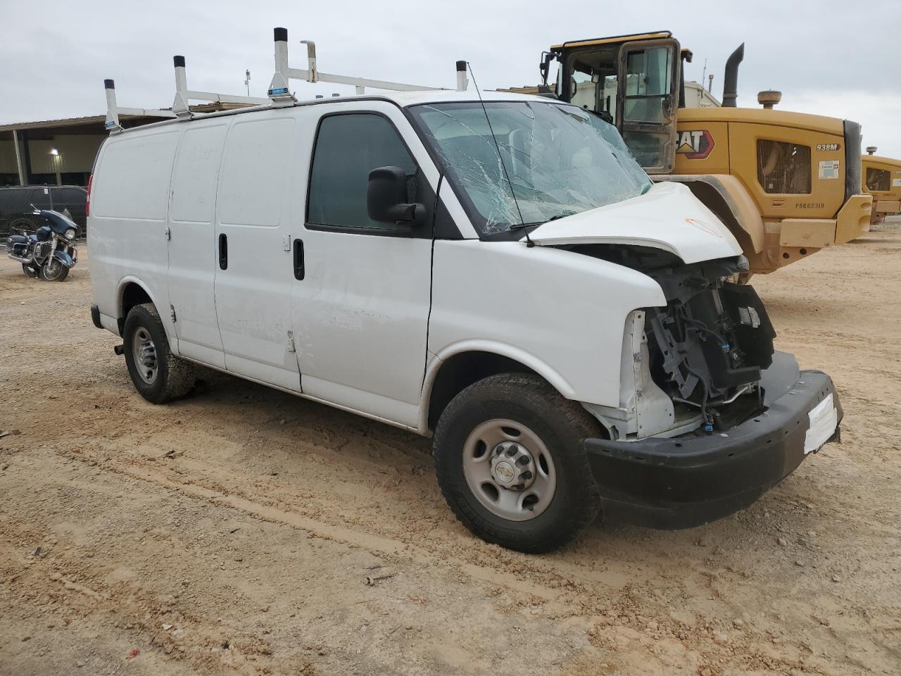 2020 Chevrolet Express VIN 1GCZGGFGXL1220213 photo 4