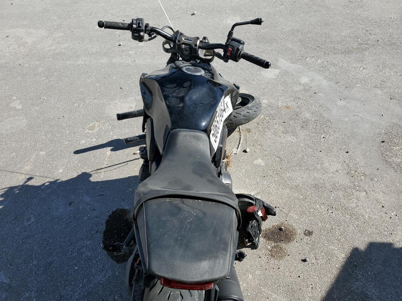 2022 HONDA Cb cycle VIN JH2SC8011NK400109 photo 6