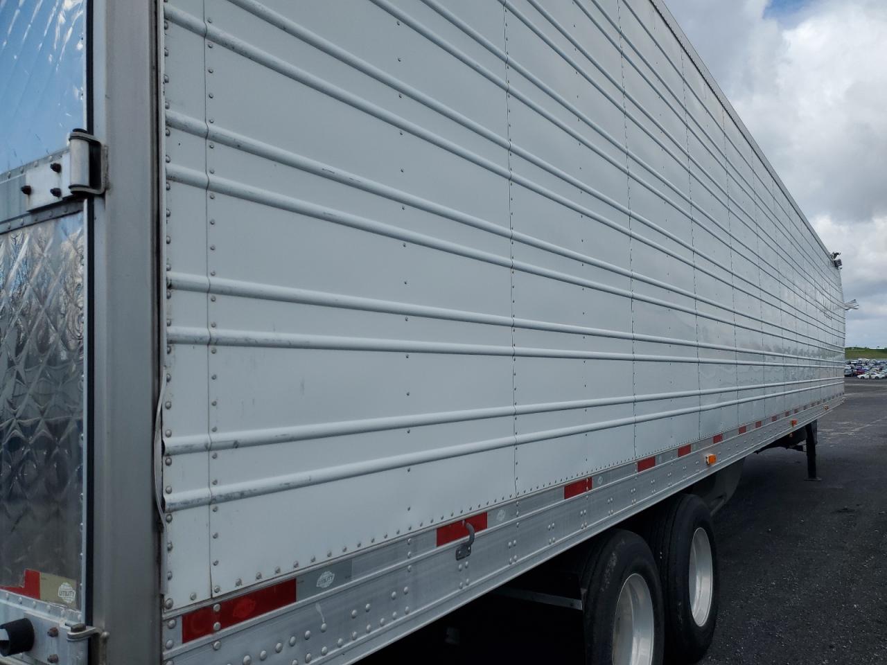 2015 OTHER UTILITY TR VIN 1UYVS2531FU313415 photo 6