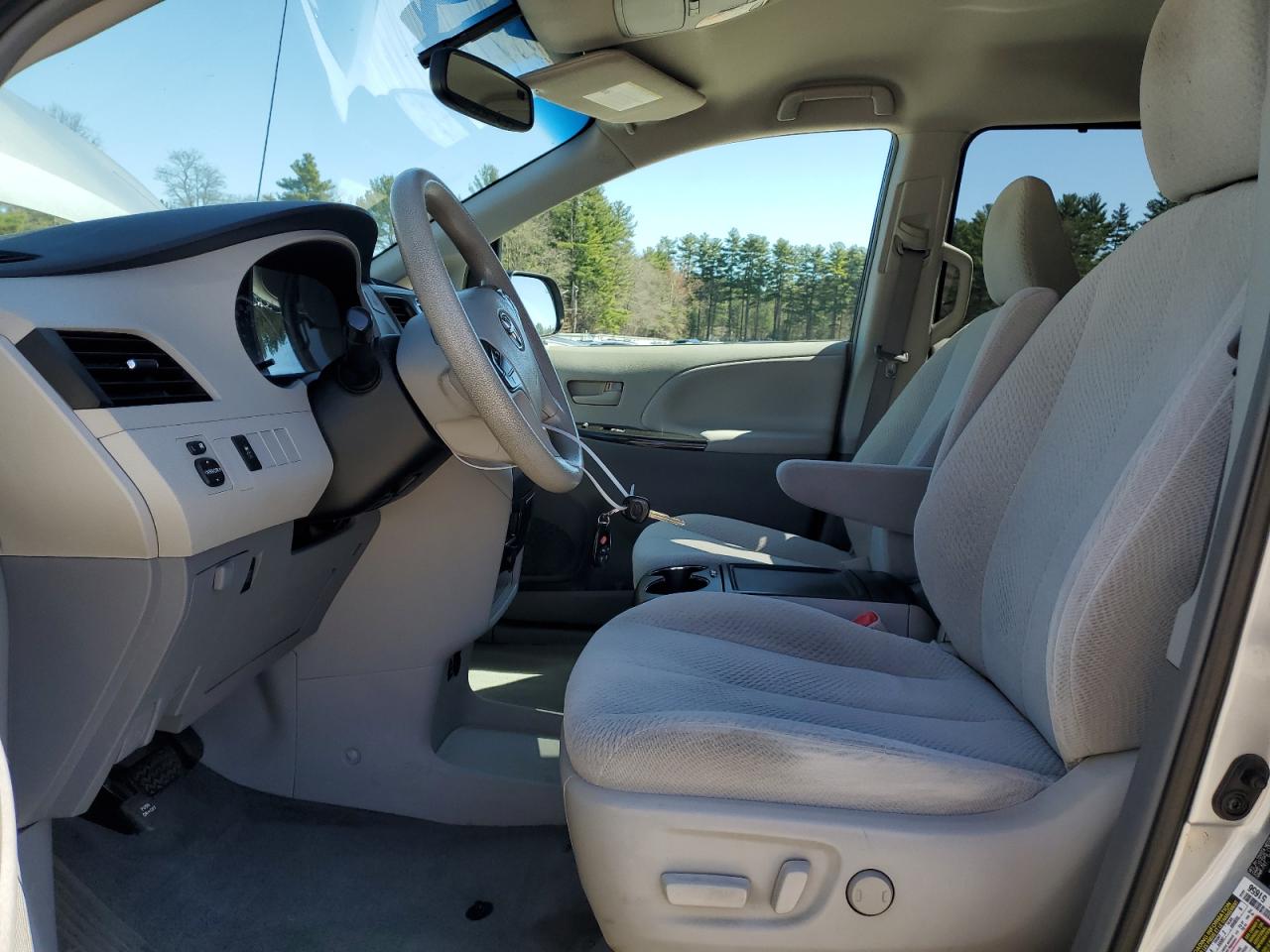 2013 TOYOTA Sienna le VIN 5TDKK3DCXDS364129 photo 7