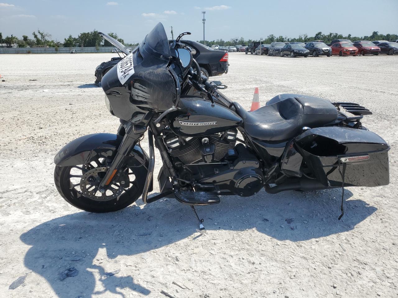 2018 HARLEY-DAVIDSON FLHXS STREET GLIDE SPECIAL VIN 1HD1KRC17JB658300 photo 3