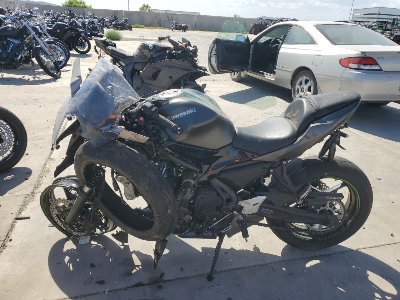 2024 KAWASAKI EX650 R VIN ML5EXER12RDAC2607 photo 3