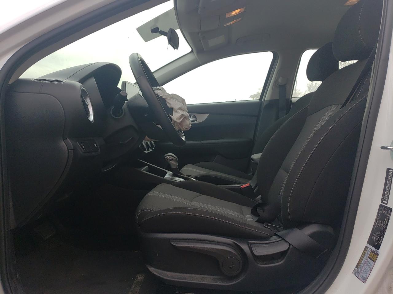 2022 KIA Forte VIN 3KPF24AD7NE485362 photo 7