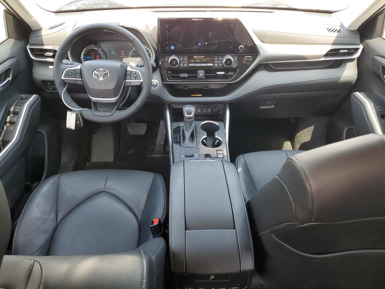 2023 Toyota Highlander VIN 5TDKBRCH6PS134544 photo 8