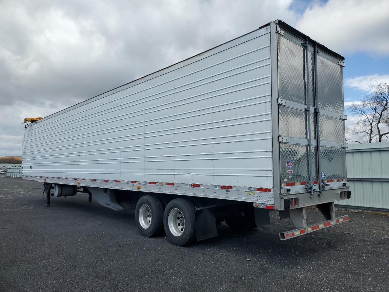2015 OTHER UTILITY TR VIN 1UYVS2531FU313415 photo 3