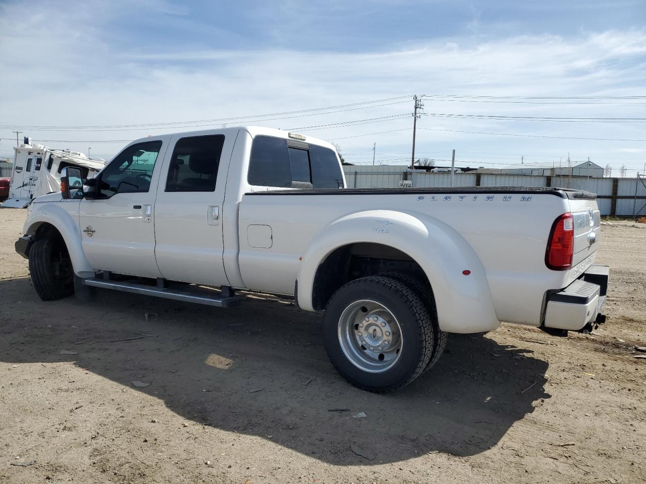 2016 FORD F-450 super duty VIN 1FT8W4DT8GEC57014 photo 2