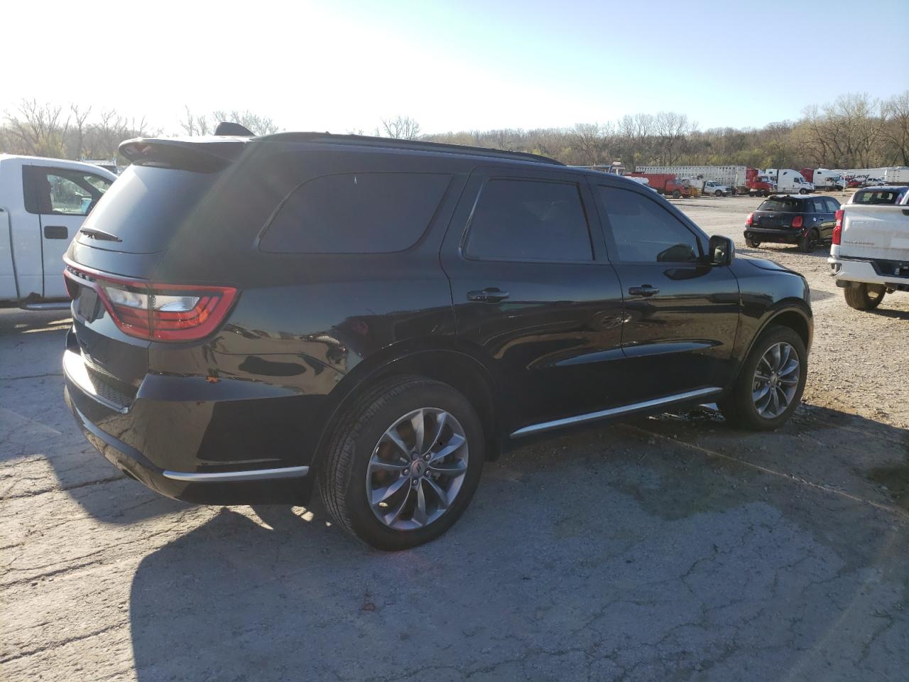 2022 Dodge Durango VIN 1C4RDJAG5NC157848 photo 3