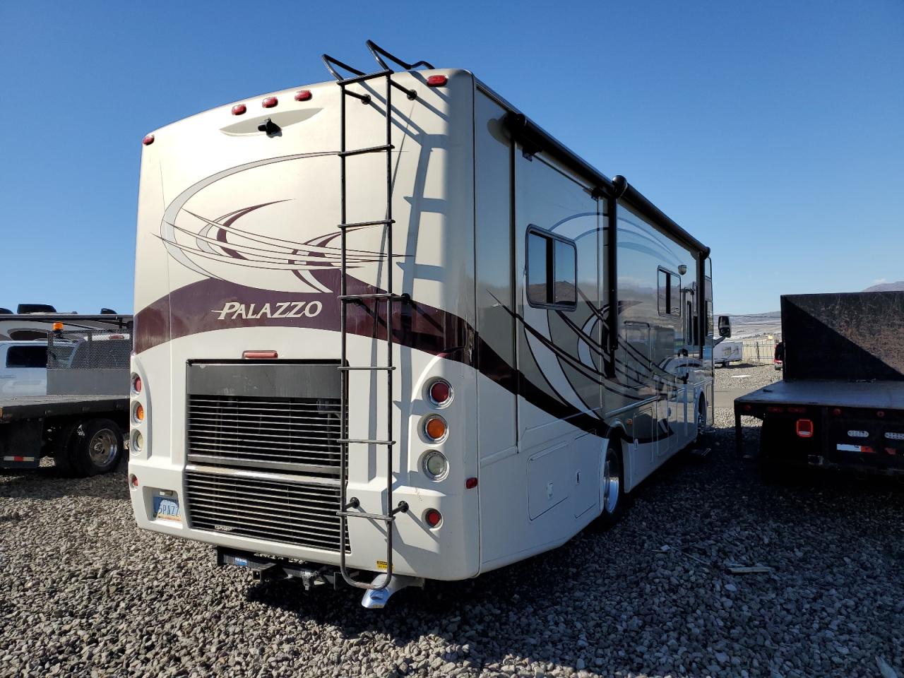 2013 FREIGHTLINER CHASSIS XC VIN 4UZAAJDT9DCFF2459 photo 4