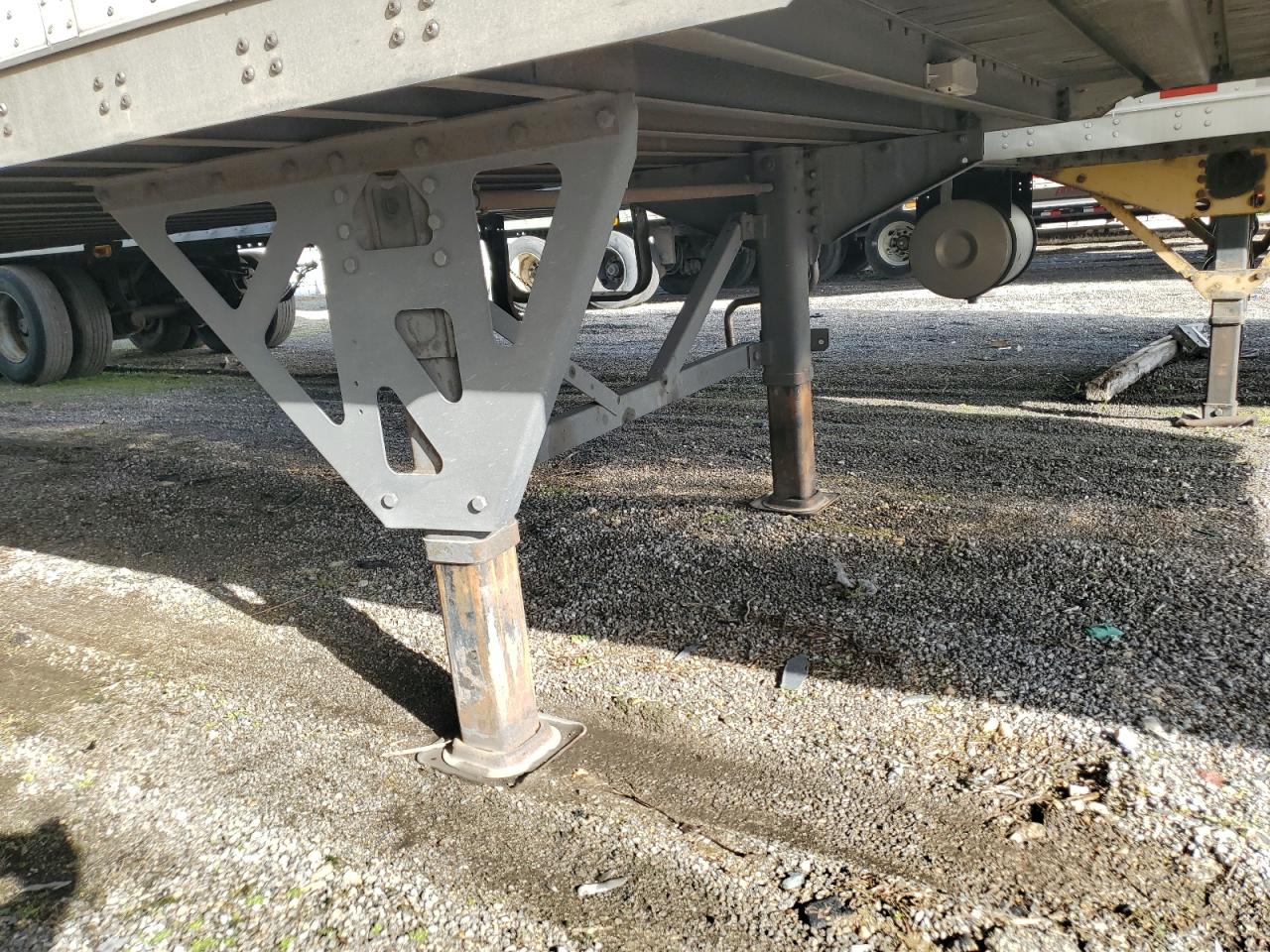 2021 Wabash Trailer VIN 1JJV532D9ML256304 photo 5
