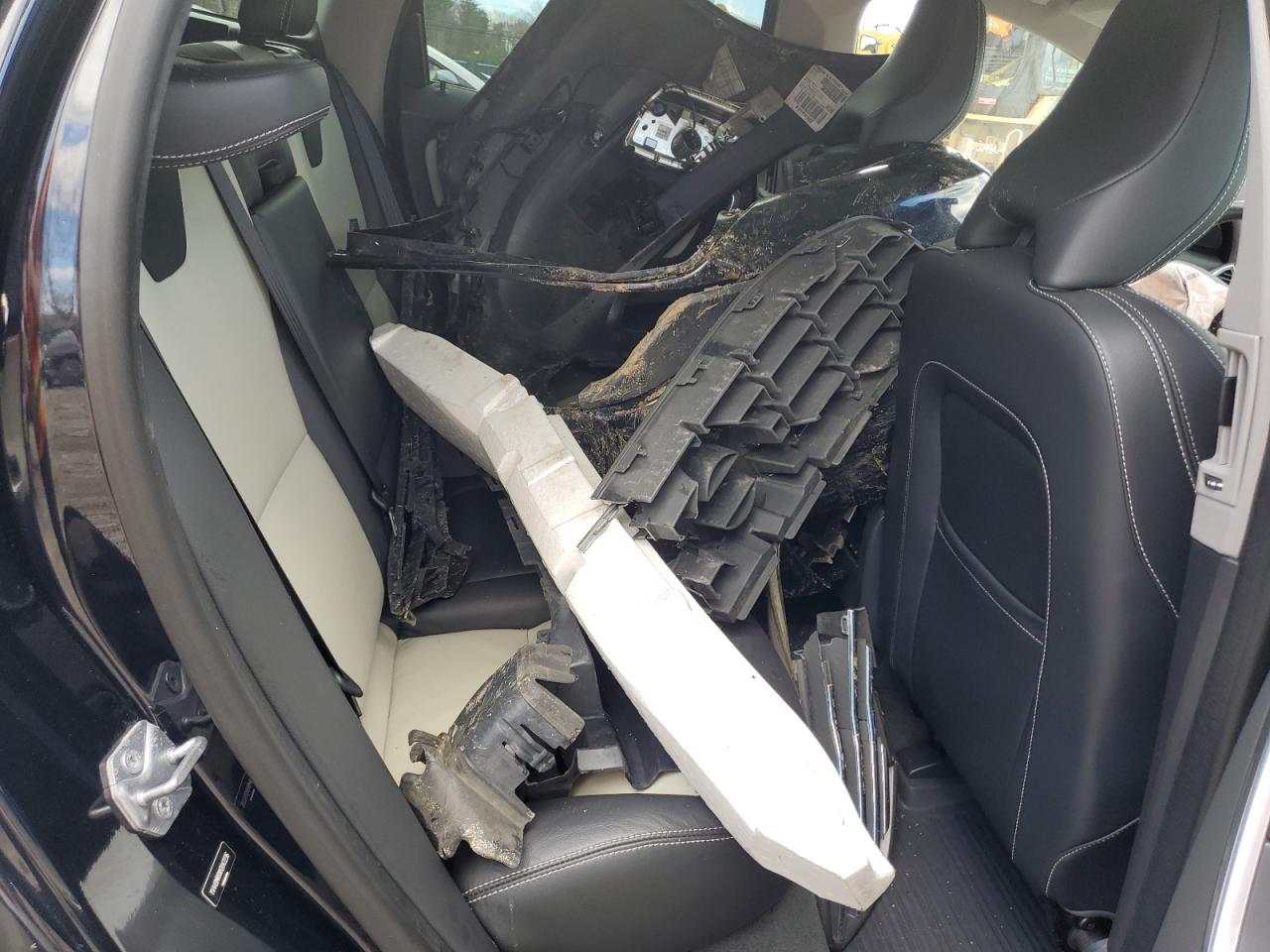 2017 VOLVO Xc60 VIN YV449MRRXH2042236 photo 10