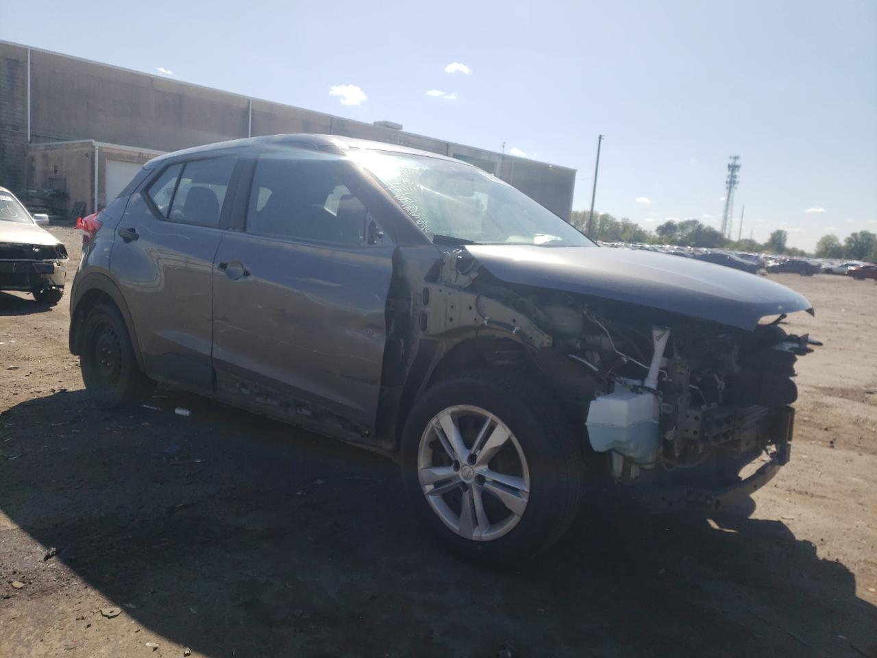 2020 NISSAN Kicks VIN 3N1CP5BV4LL575419 photo 4
