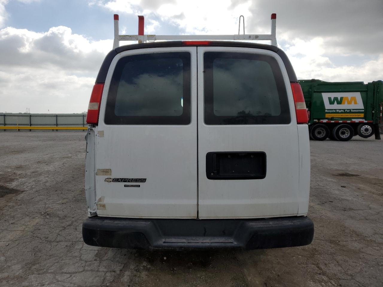 2012 CHEVROLET Express 2500 VIN 1GCSGAFXXC1114424 photo 6