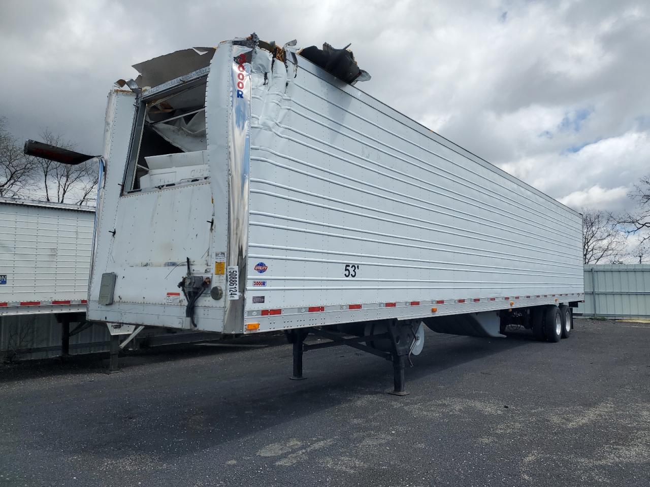 2015 OTHER UTILITY TR VIN 1UYVS2531FU313415 photo 2