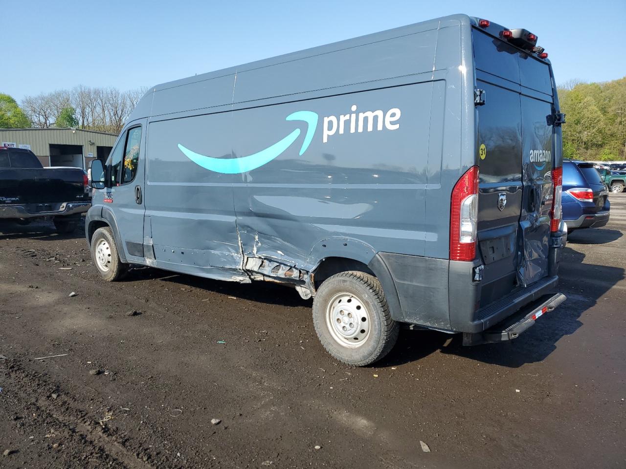2019 RAM Promaster 2500 VIN 3C6TRVDG6KE514945 photo 2