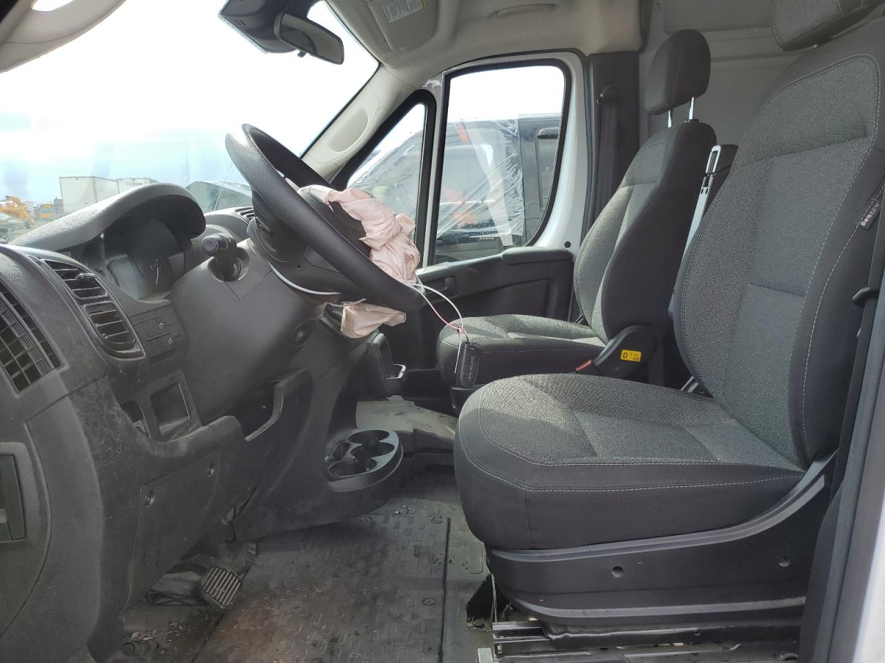 2023 RAM Promaster 2500 VIN 3C6LRVDG2PE518921 photo 7