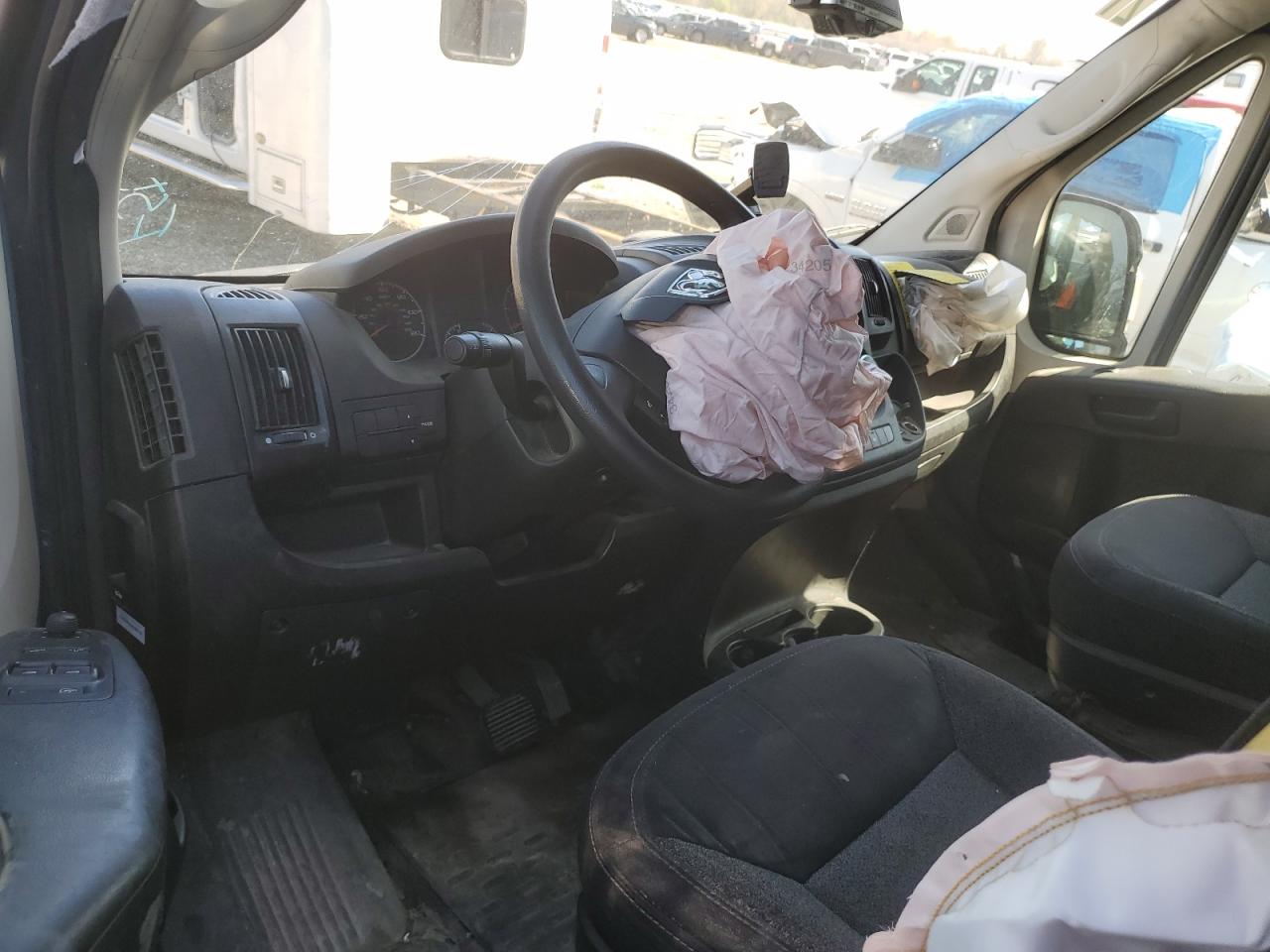 2019 RAM Promaster 3500 VIN 3C6URVJG5KE564745 photo 8