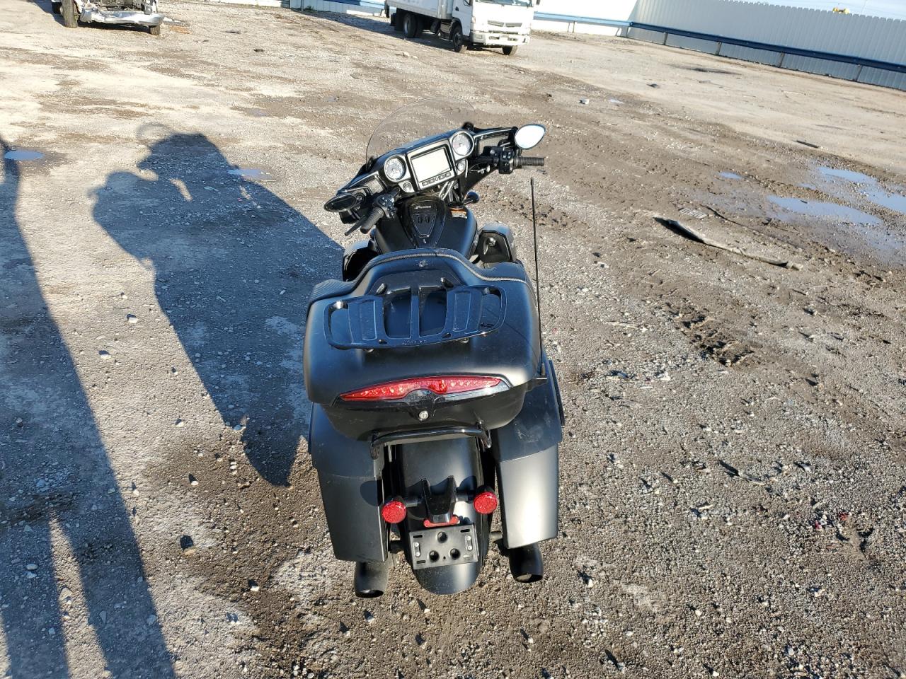 2023 INDIAN MOTORCYCLE CO. ROADMASTER DARK HORSE VIN 56KTKDBB6P3418384 photo 6