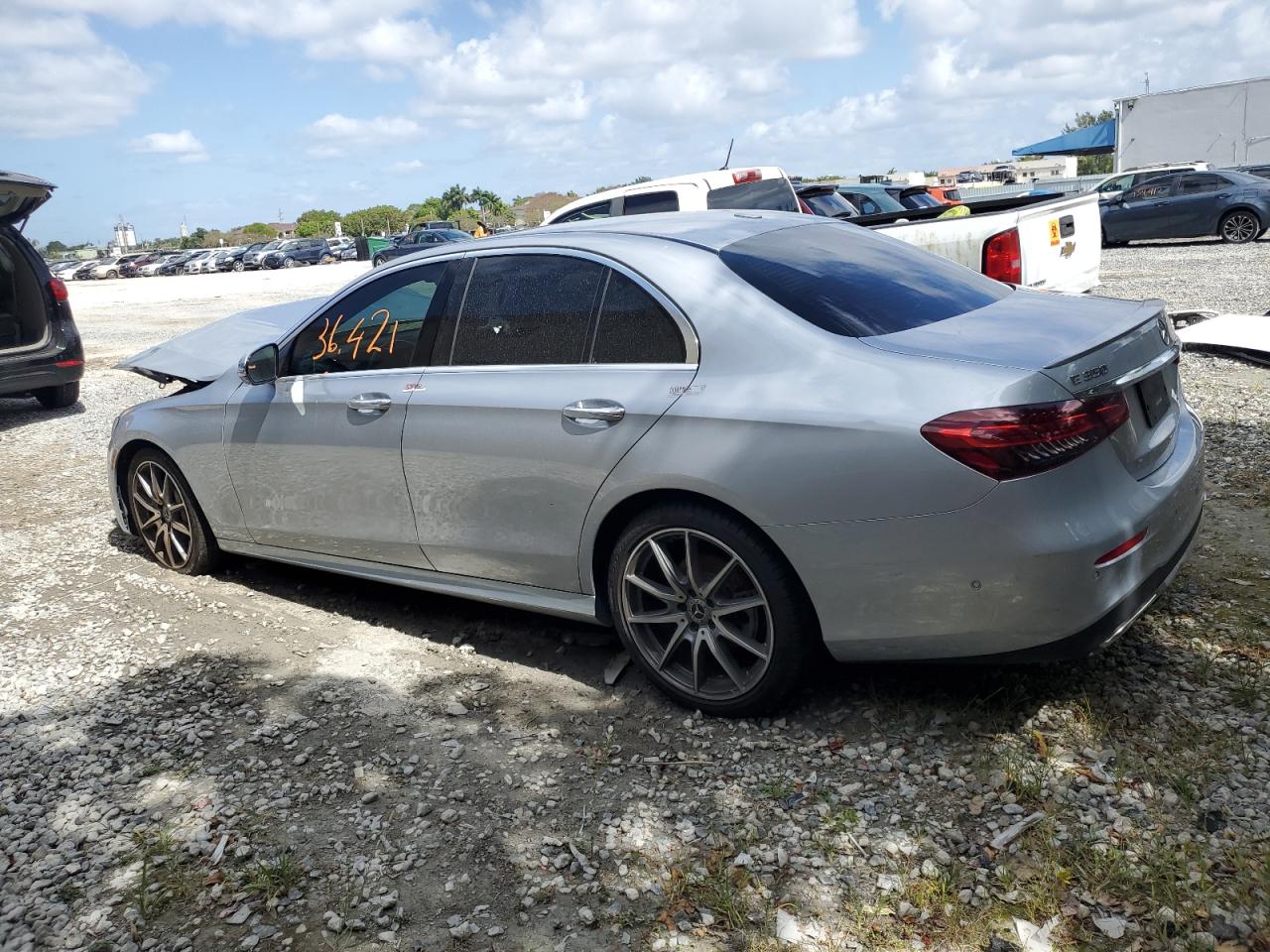 2022 MERCEDES-BENZ E-class VIN W1KZF8DB8NB022412 photo 2