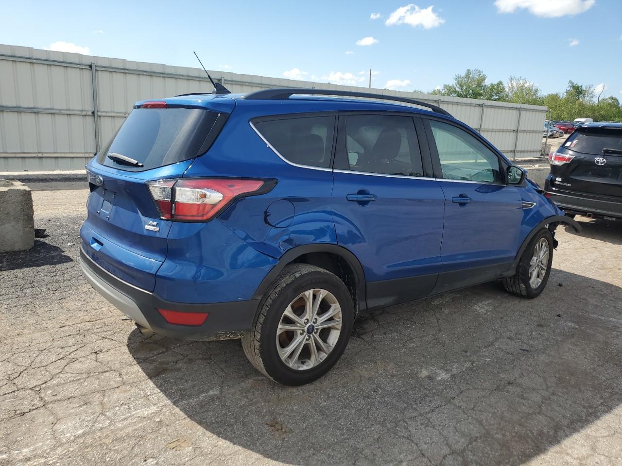2018 FORD Escape VIN 1FMCU9GD1JUC29663 photo 3
