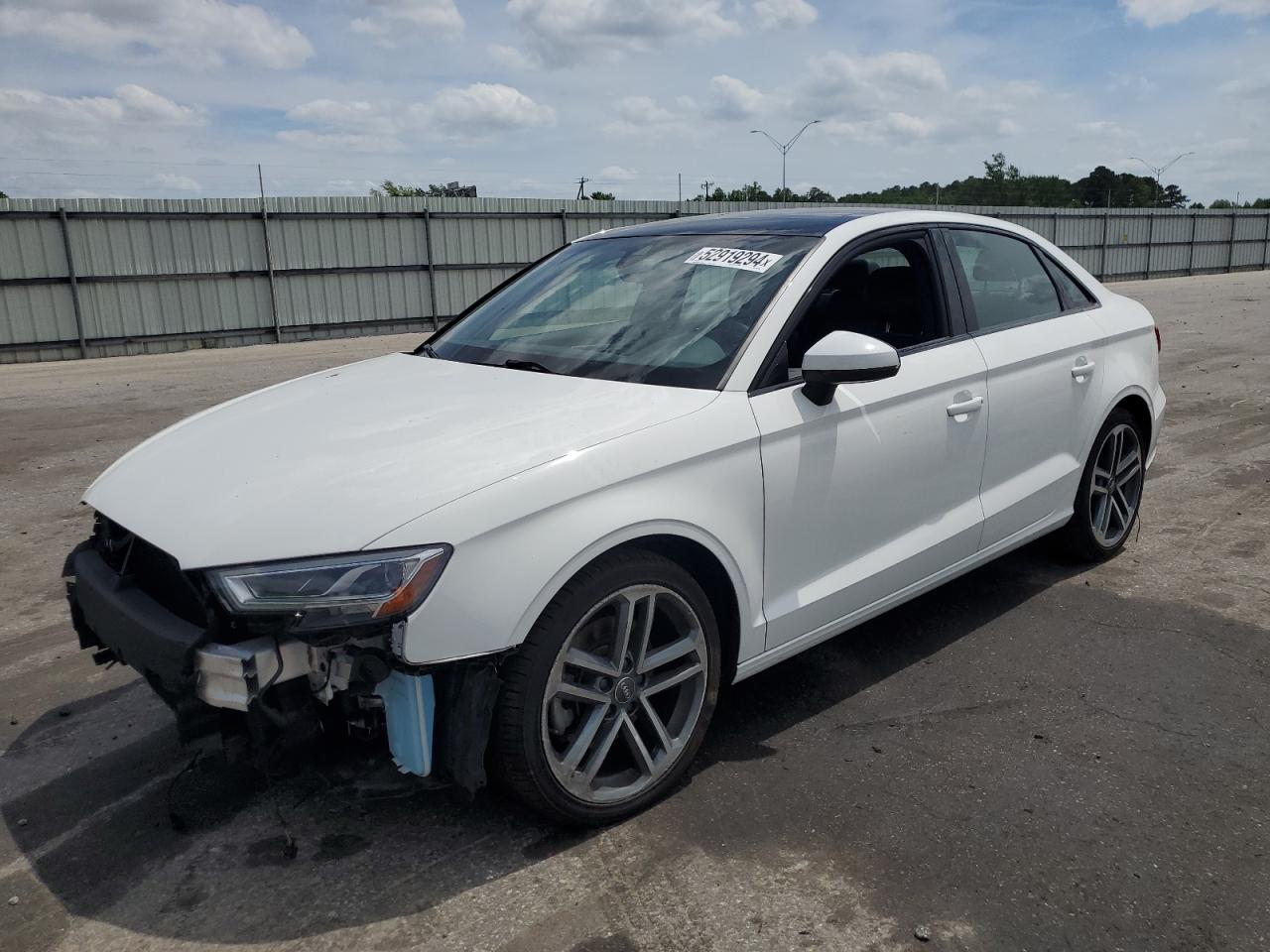 2020 Audi A3 VIN WAUCUGFF6LA102775 photo 1