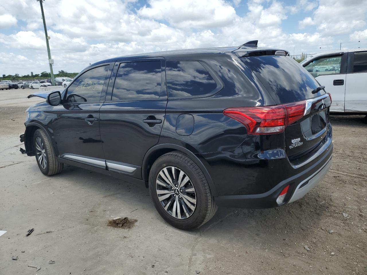 2020 MITSUBISHI Outlander VIN JA4AD3A32LZ025253 photo 2