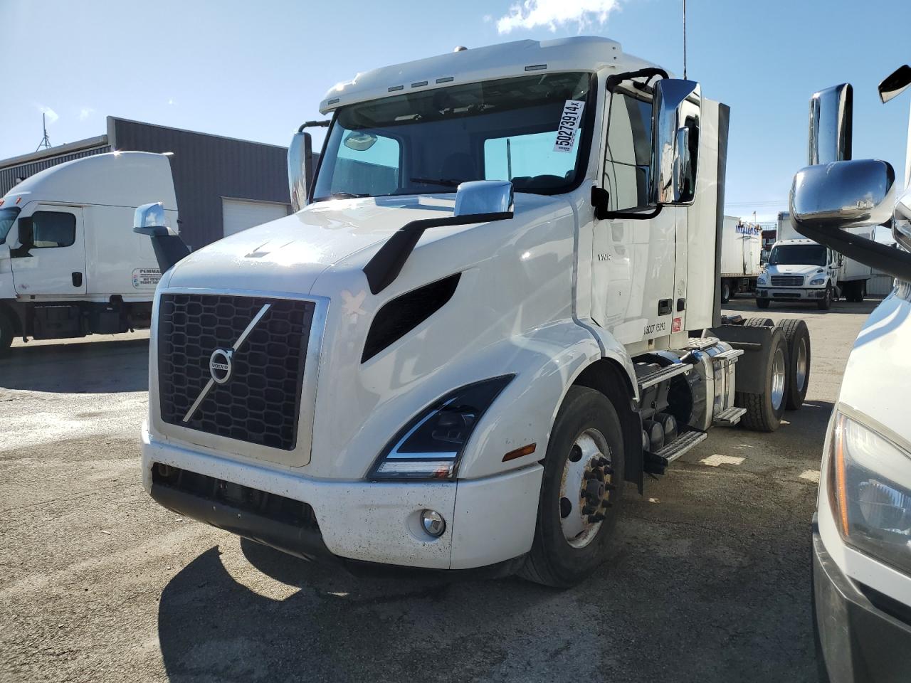 2019 VOLVO Vnr VIN 4V4WC9EG6KN217252 photo 2