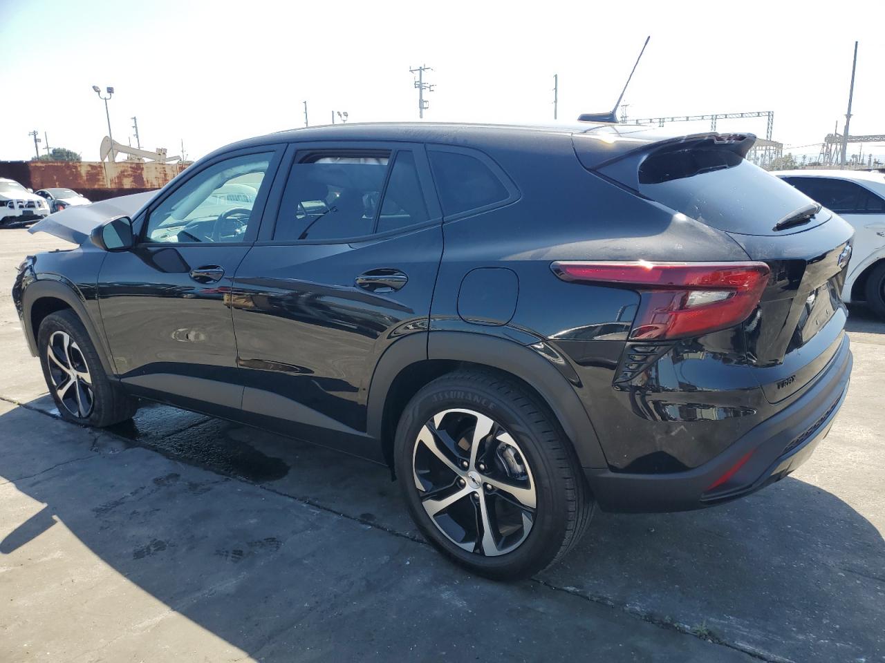 2024 CHEVROLET Trax 1rs VIN KL77LGE21RC095220 photo 2