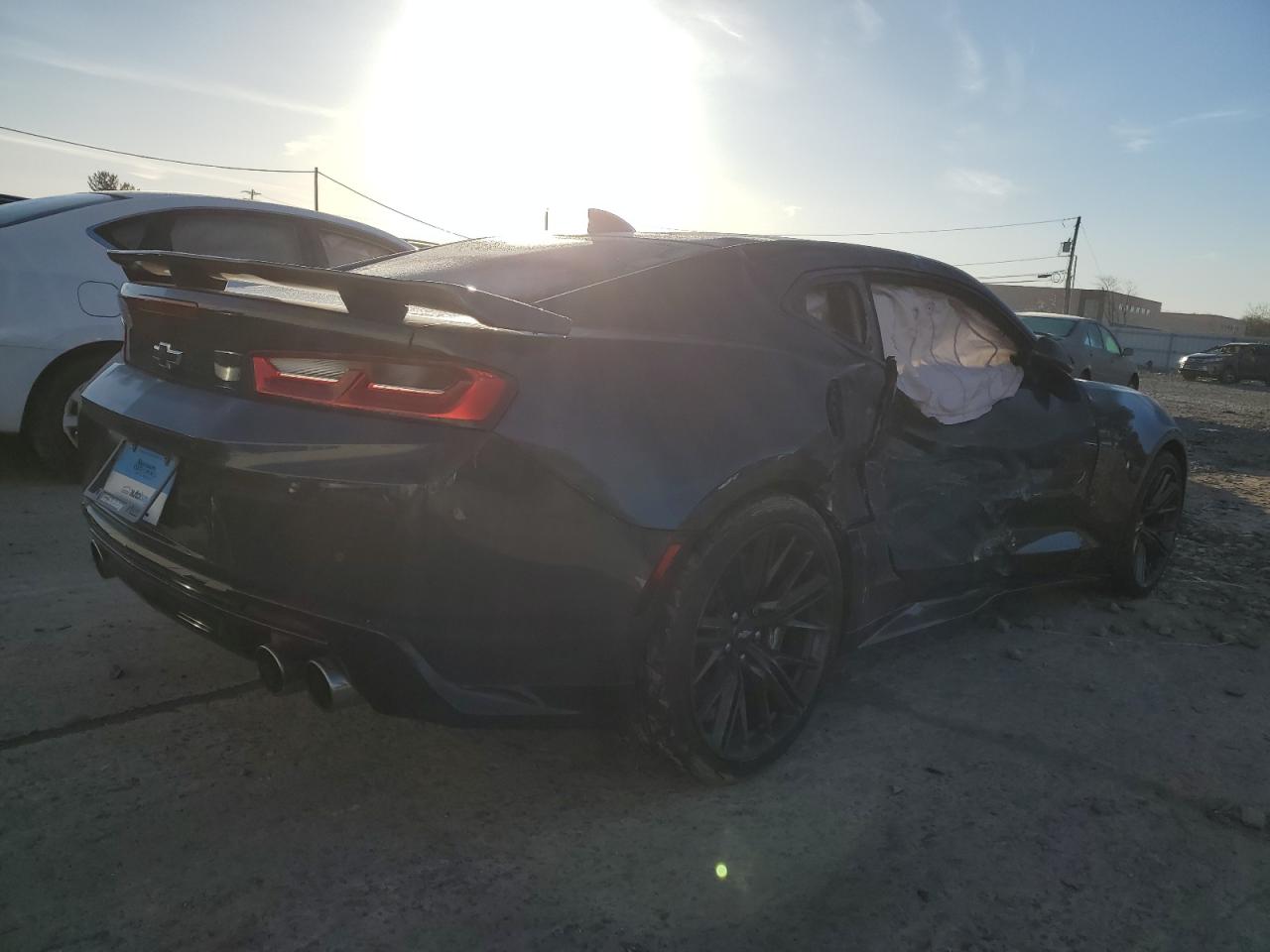 2018 CHEVROLET Camaro VIN 1G1FK1R6XJ0189199 photo 3
