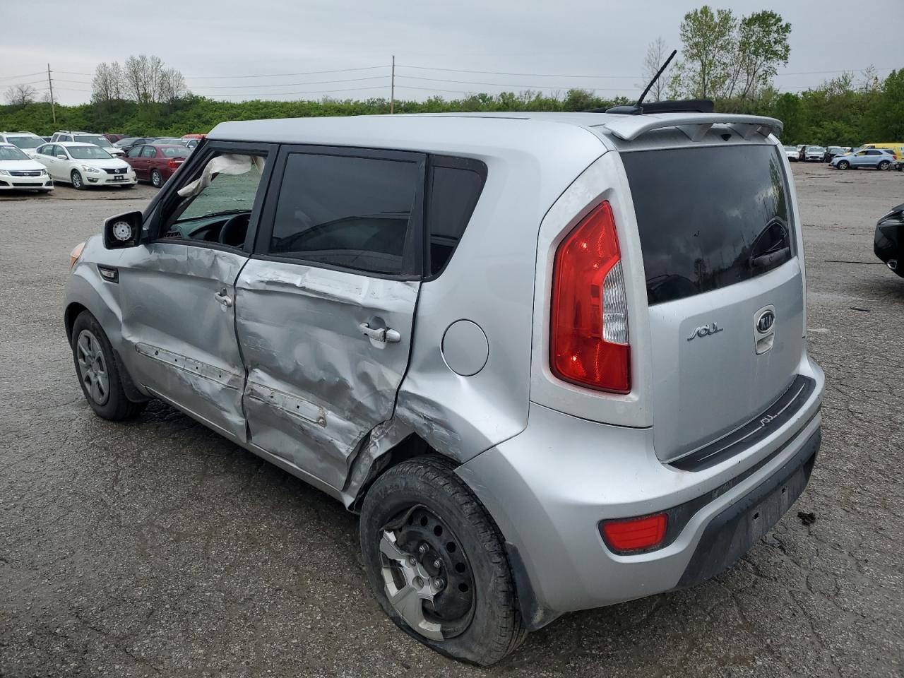 2012 KIA Soul VIN KNDJT2A52C7444736 photo 2