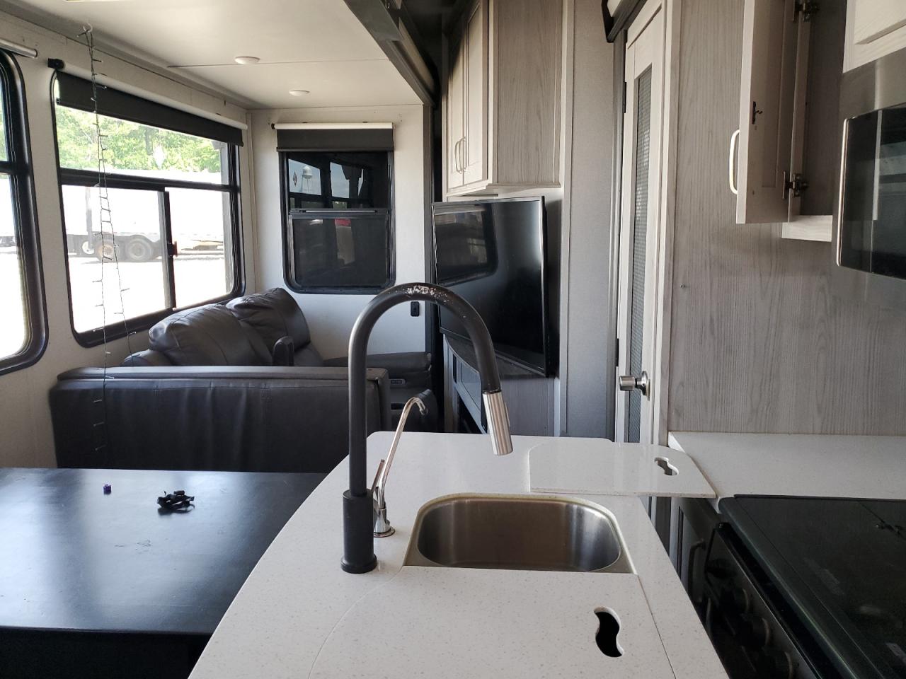 2021 KEYSTONE MONTANA VIN 4YDF36423MA741031 photo 6