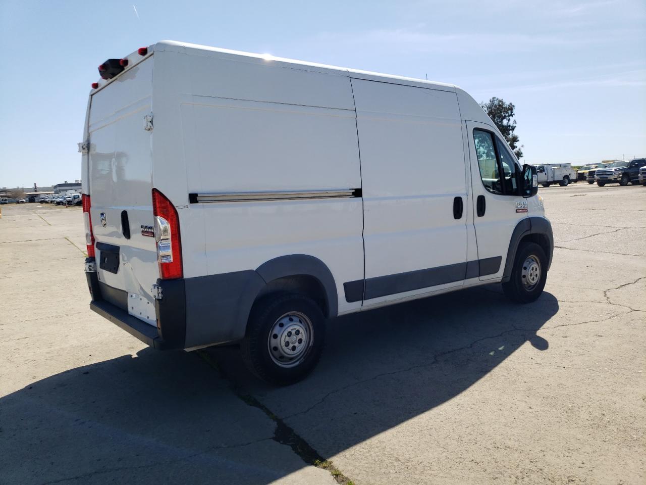 2018 RAM Promaster 2500 VIN 3C6TRVCG1JE138929 photo 3