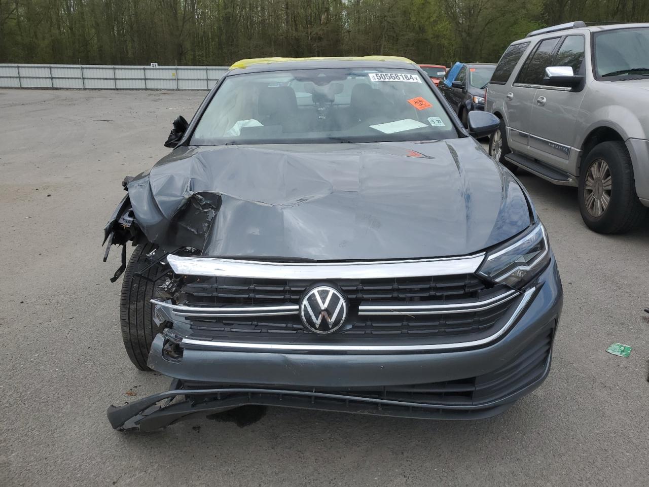 2022 Volkswagen Jetta VIN 3VW7M7BU0NM030189 photo 5
