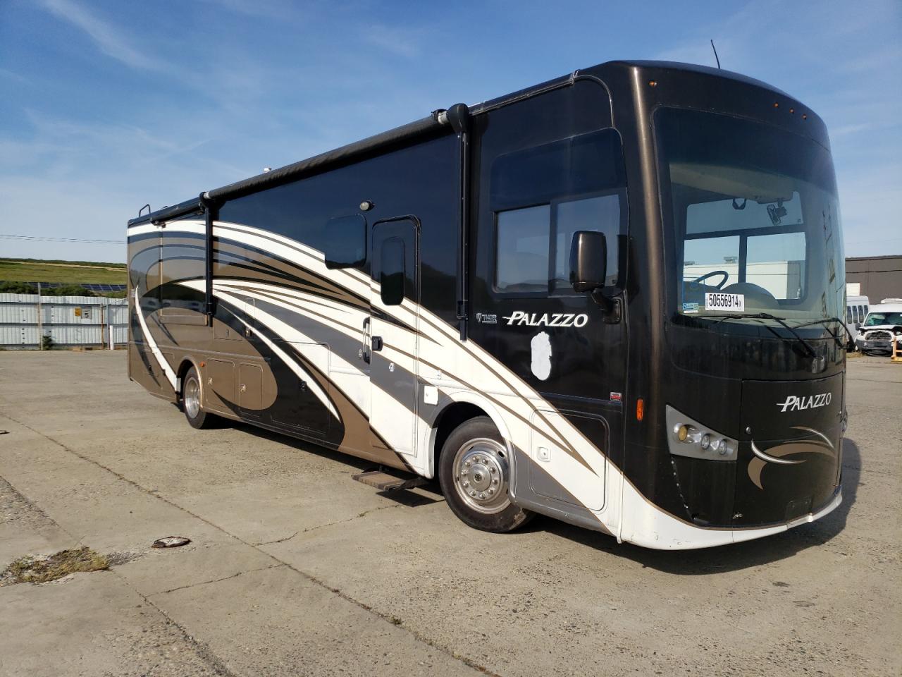2016 FREIGHTLINER CHASSIS XC VIN 4UZACJDT3GCHF6964 photo 1