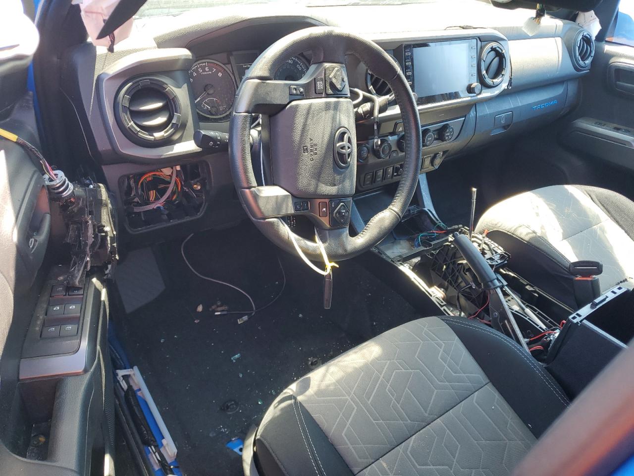 2020 TOYOTA Tacoma VIN 3TMCZ5AN6LM310164 photo 8