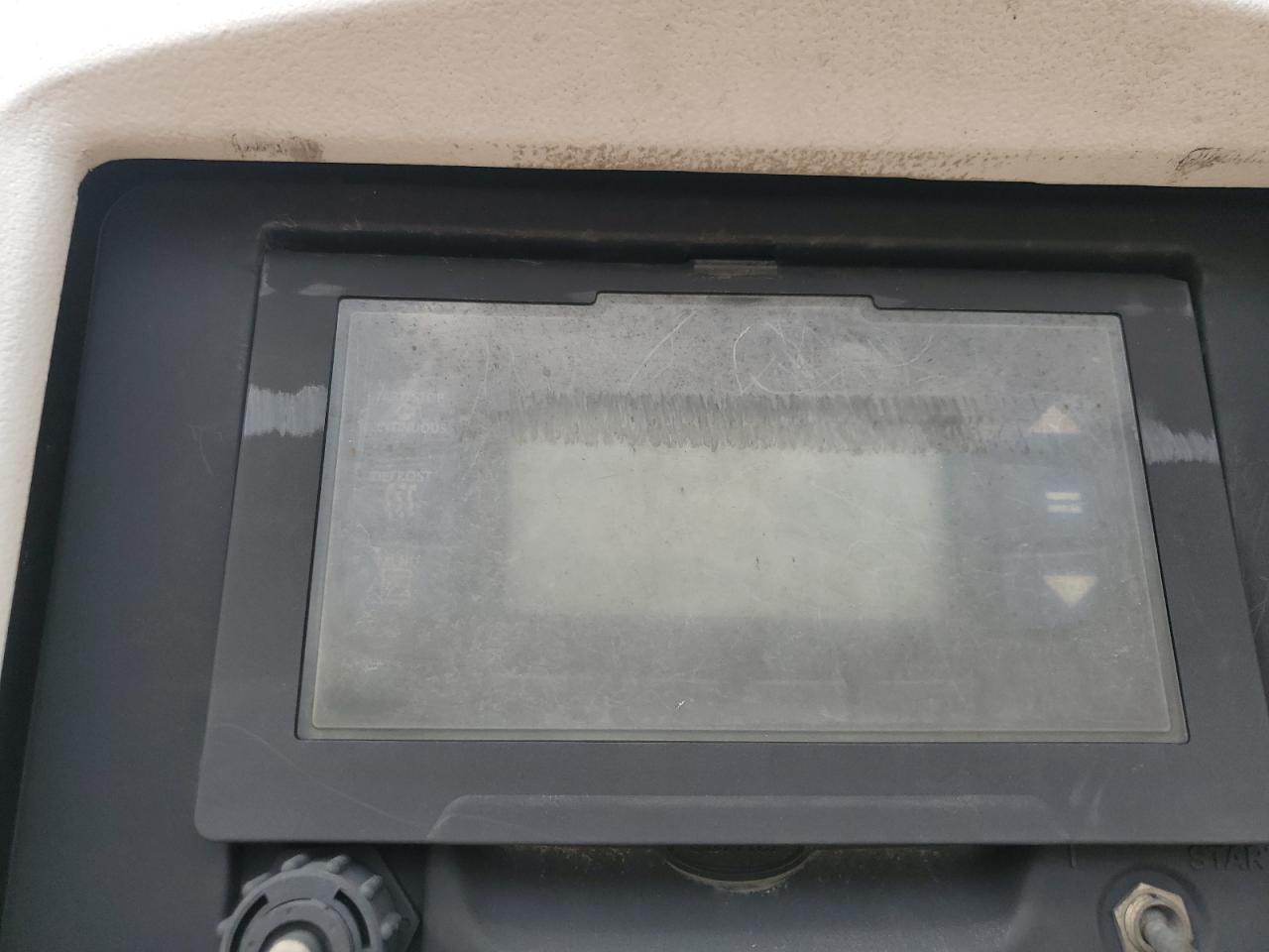 2017 UTILITY REEFER VIN 1UYVS2538H2936710 photo 8