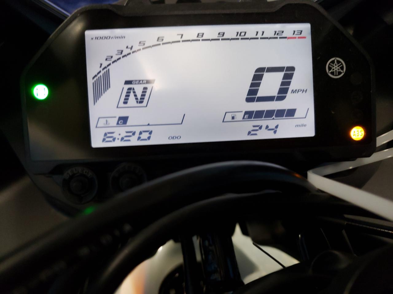 2024 YAMAHA YZFR3 A VIN MH3RH18Y3RK014560 photo 7